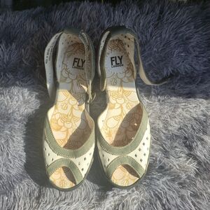 Fly London Cream Floral Sandals with Peep-Toe Design